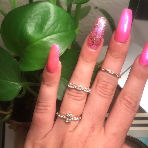 💥 NWOT Gold Set Of Rings 💥 - Picture 3 of 3